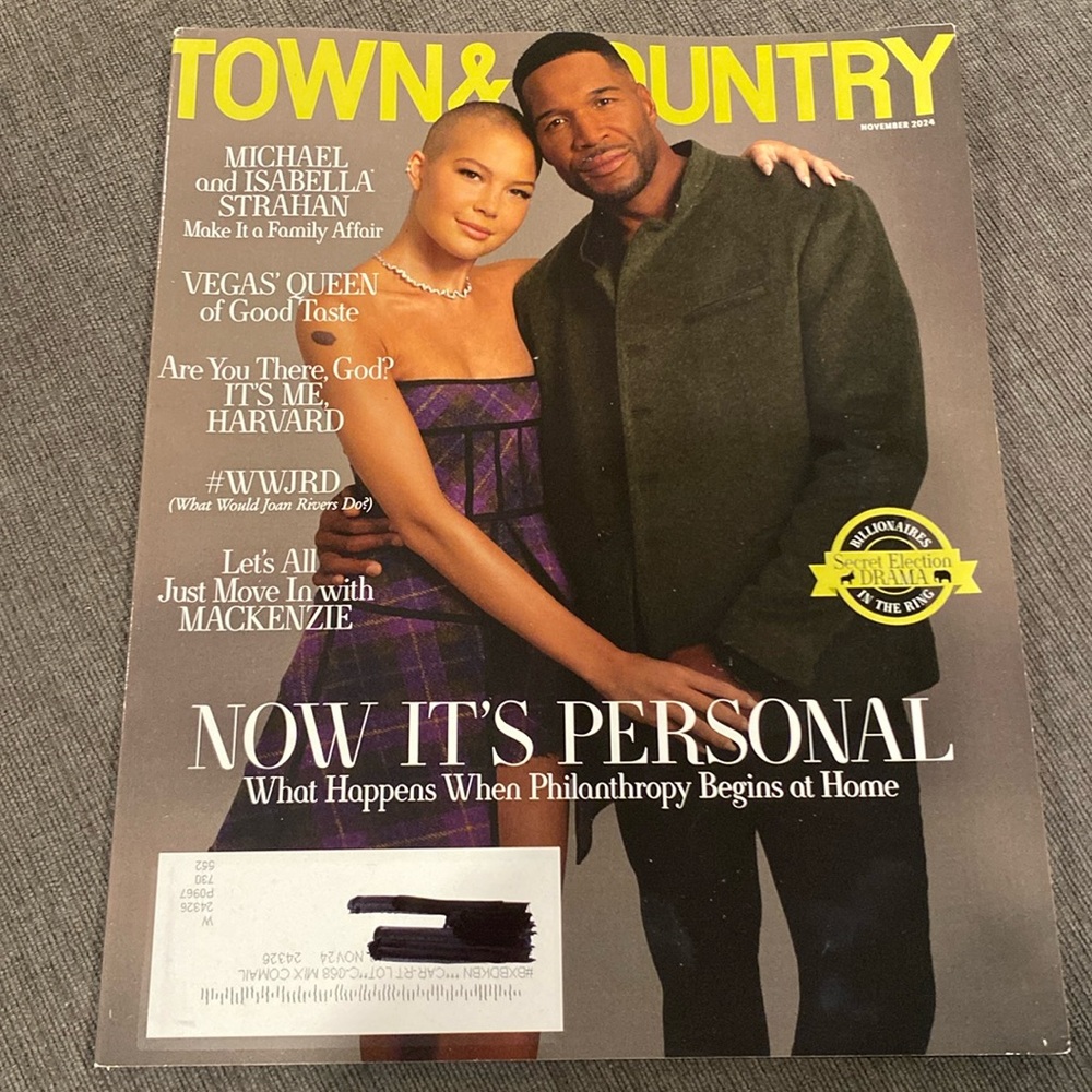 Town & Country Magazine - November 2024 - Michael Strahan - NEW!   NFL football